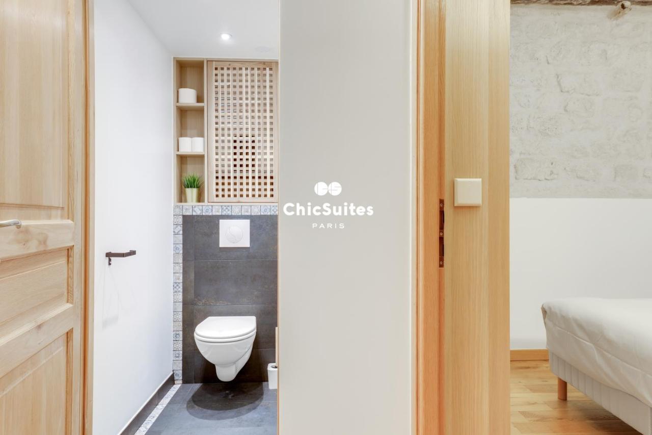 Apartment Louvre Pyramide Paris